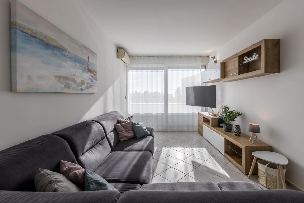 Sundowners Apartment, 52Qm, Double & Single Bed, 10 Min From Old Town Of Split Ngoại thất bức ảnh