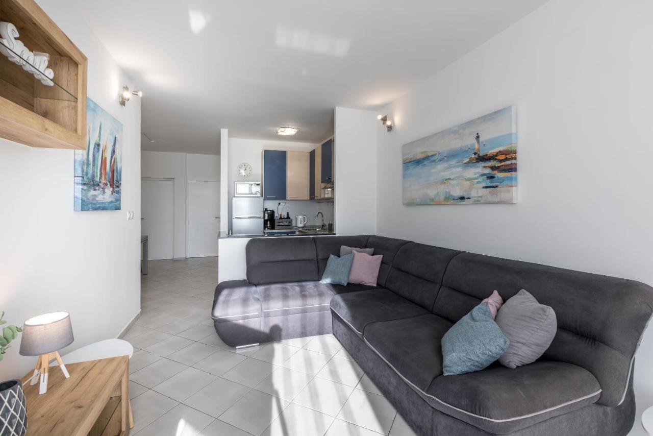 Sundowners Apartment, 52Qm, Double & Single Bed, 10 Min From Old Town Of Split Ngoại thất bức ảnh